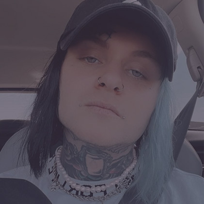 Nicolás F. – Canalizador y Medium

Nico canaliza mensajes de guías espirituales y planos sutiles. Sus sesiones ofrecen orientación espiritual para quienes atraviesan crisis o búsquedas interiores.

