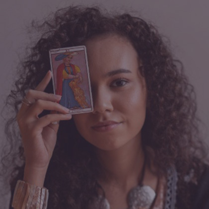 Camila R. – Tarot Evolutivo y Oráculos

Intuitiva y canalizadora. Cami trabaja desde el tarot como herramienta terapéutica, guiando procesos personales y brindando claridad a través de lecturas conscientes.

